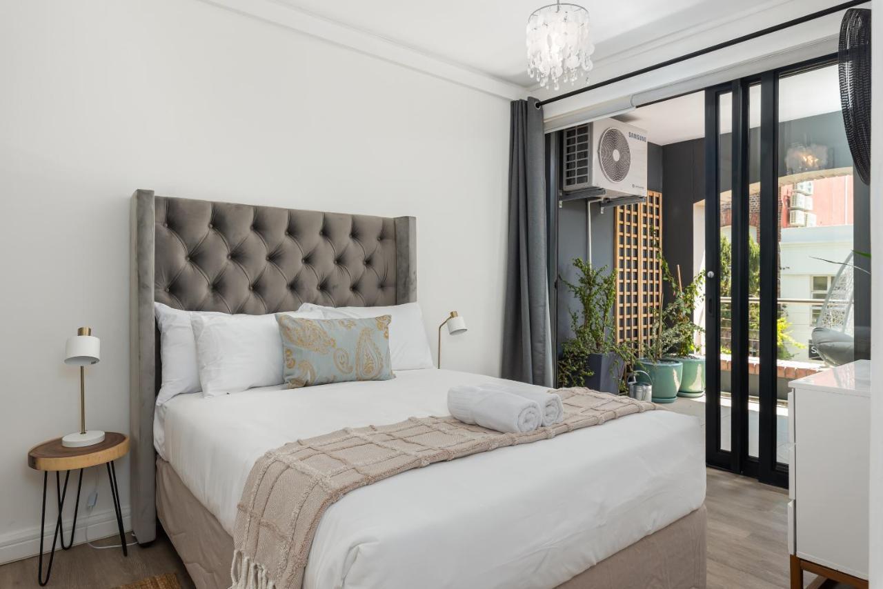 Rockwell Apartment *